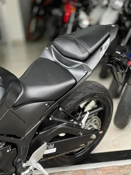 YAMAHA MT03 ABS 2023 - Foto 3