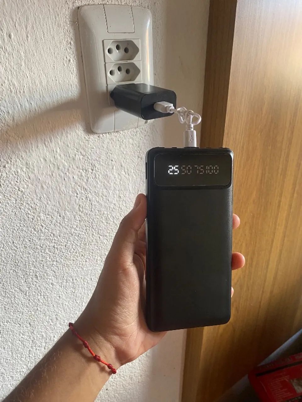 Power Bank 20.000mAh - 4 Cabos + Lanterna - Foto 3