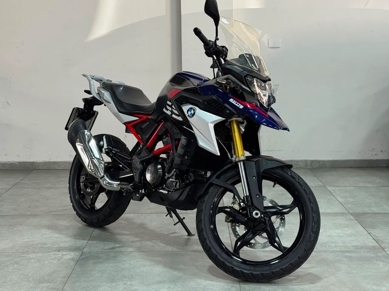 G 310R 2021 - Foto 2