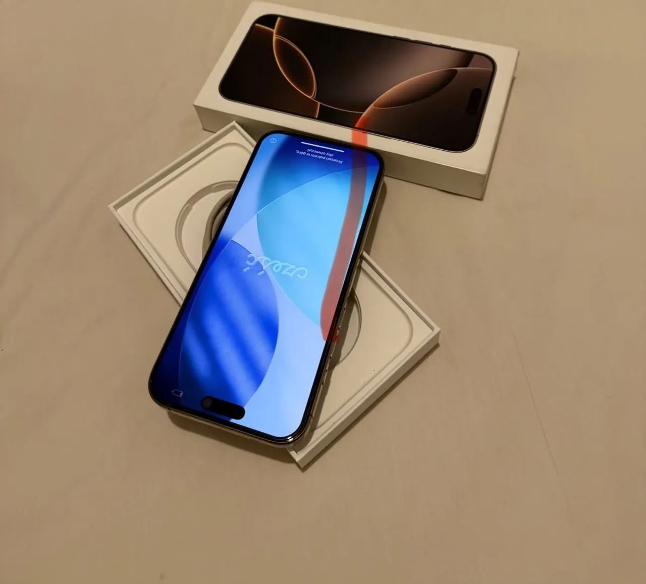 iPhone 16 pro max 512GB DOURADO
