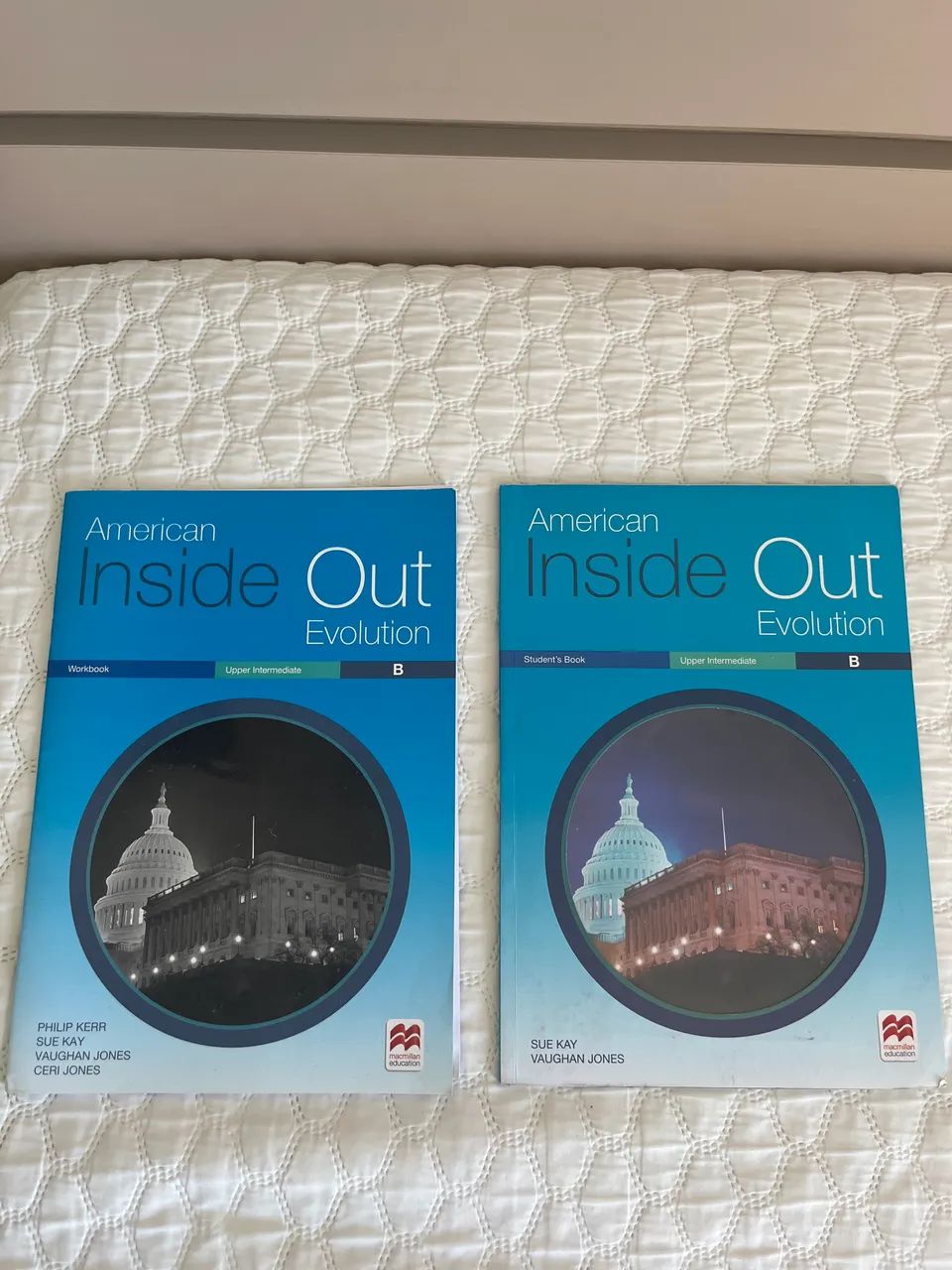 American Inside Out Evolution - Upper Intermediate B463714597911275520
