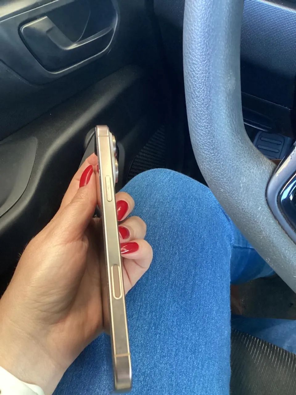 Vendo IPhone 16 Pro Max - Foto 4