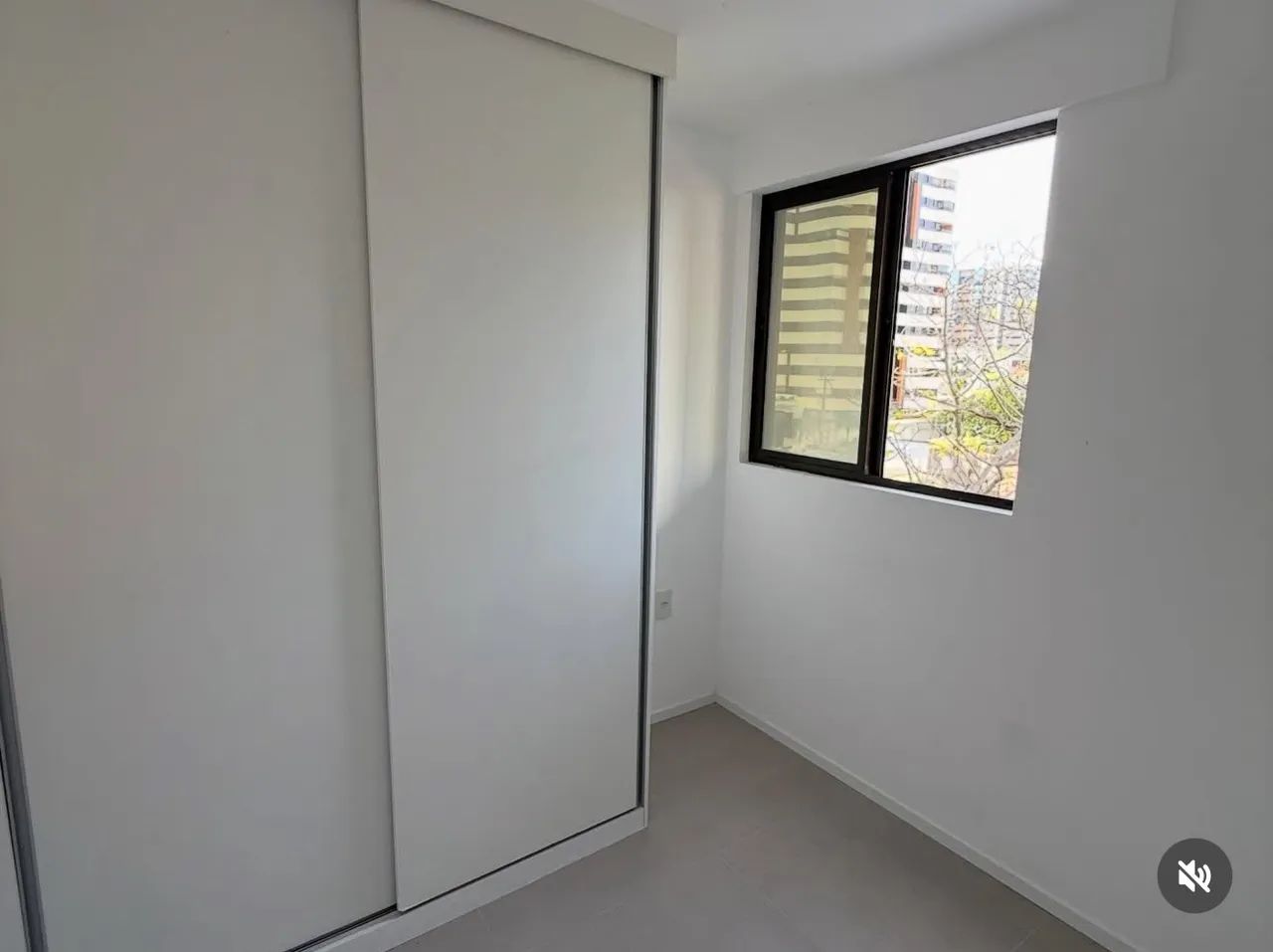 Alugo apartamento no edifício Fábio Araújo - Jatiúca  - Foto 4