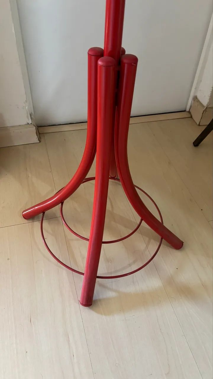 Cabide de Roupas Vermelho  - Foto 3