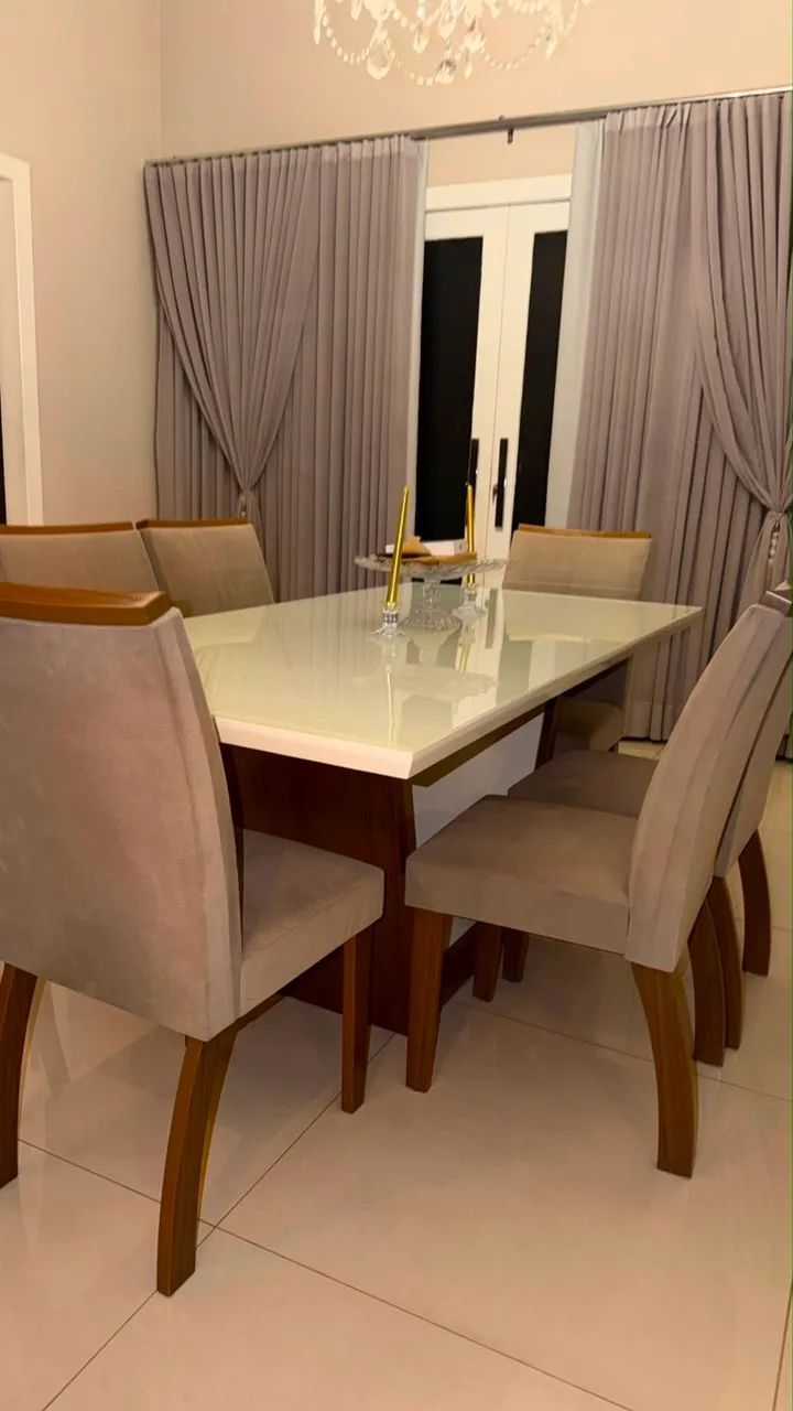 Mesa em ótimo estado 