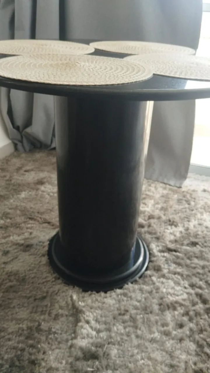 Mesa Redonda em Granito Preto - Elegante e Muito Resistente - Foto 2