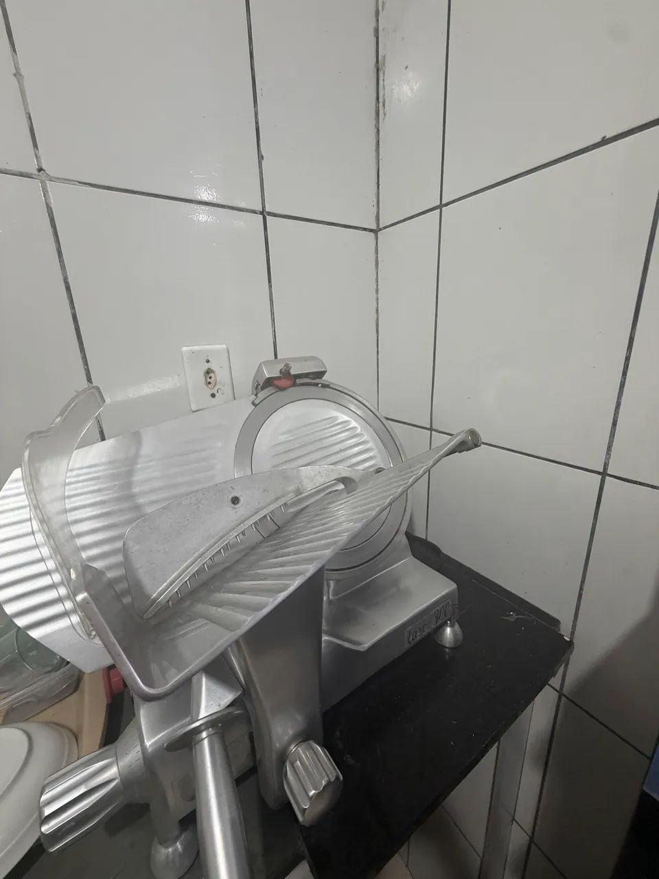 Passo o ponto comércio aberto a 3 anos com clientes fixos . - Foto 4