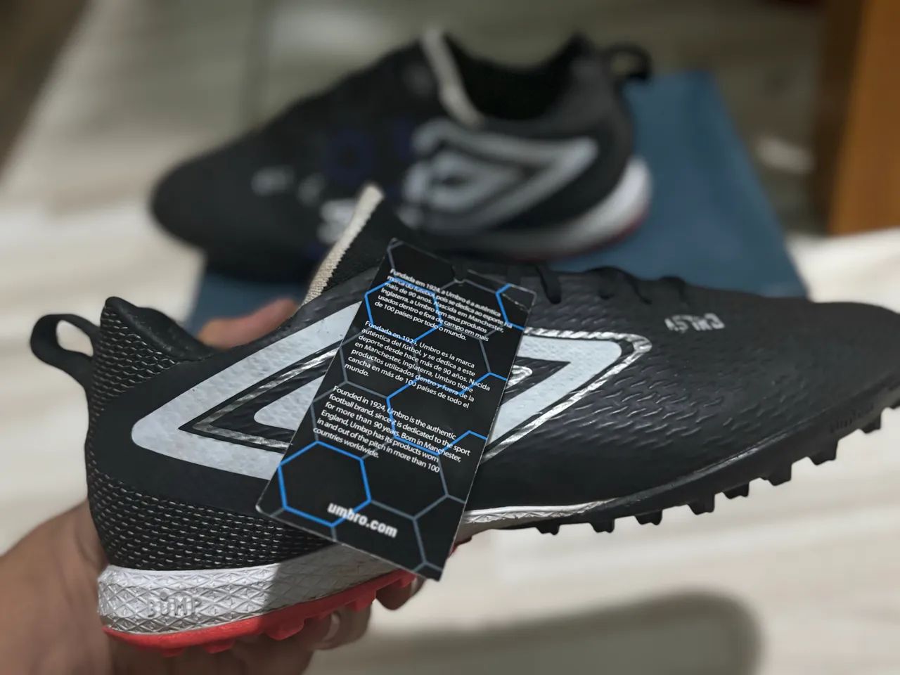 Chuteira Umbro Astro - Foto 2