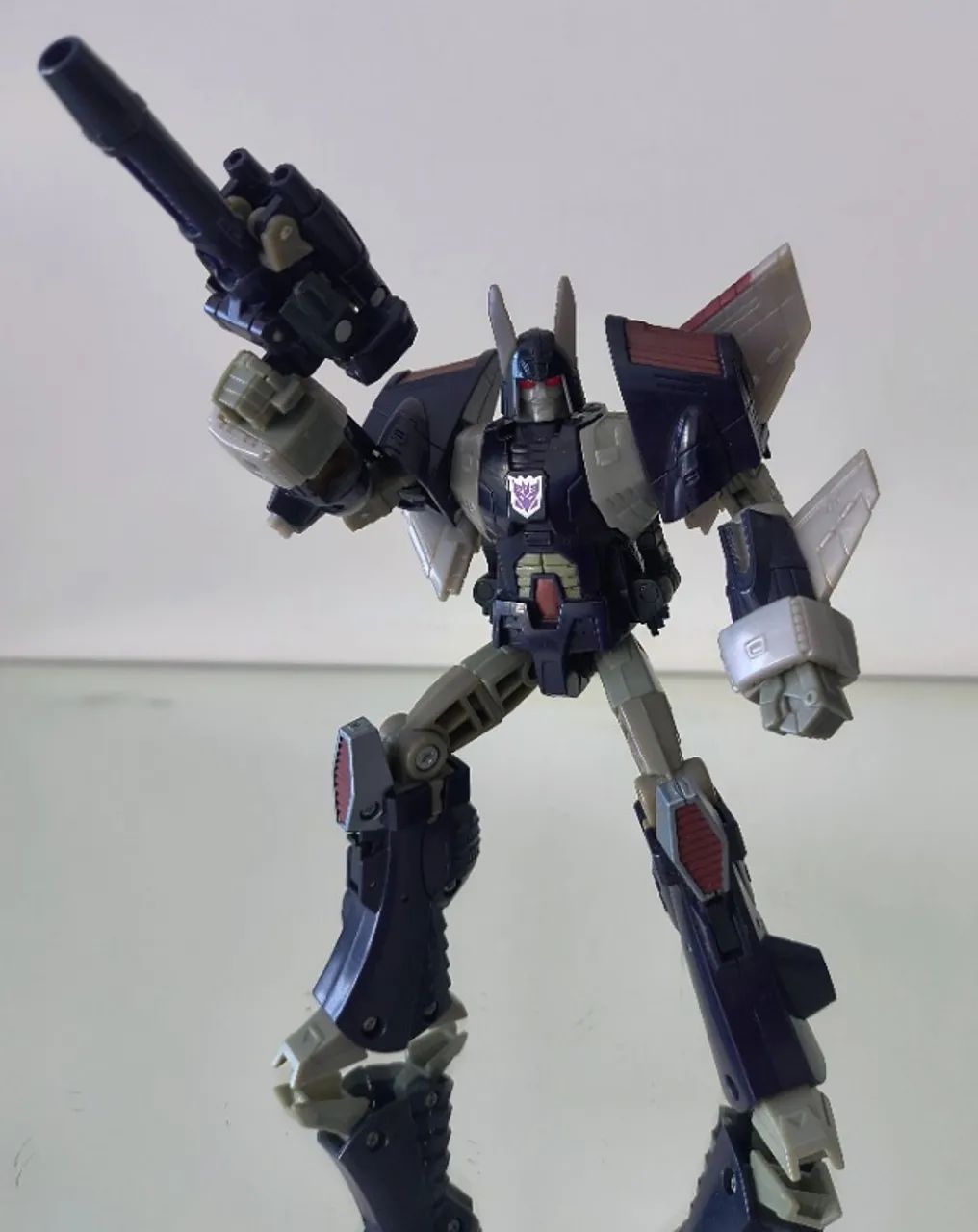 Figure Transformers Classics Generations - Cyclonus com Nightstick, completo e original - Foto 5