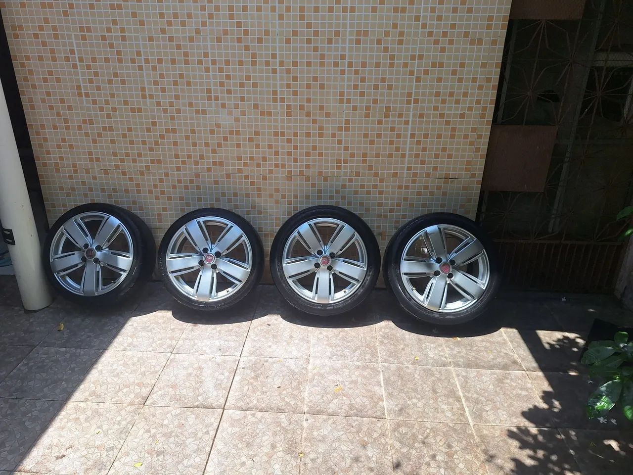 Rodas aro 17 automotivas - Foto 2