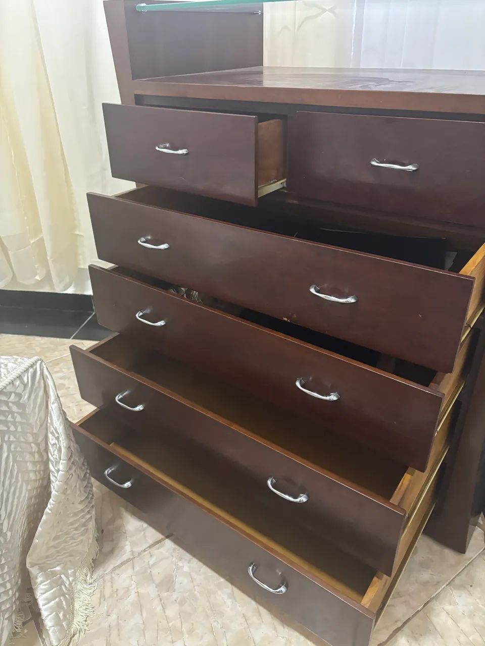 Cômoda impecável Imbuia - Foto 2