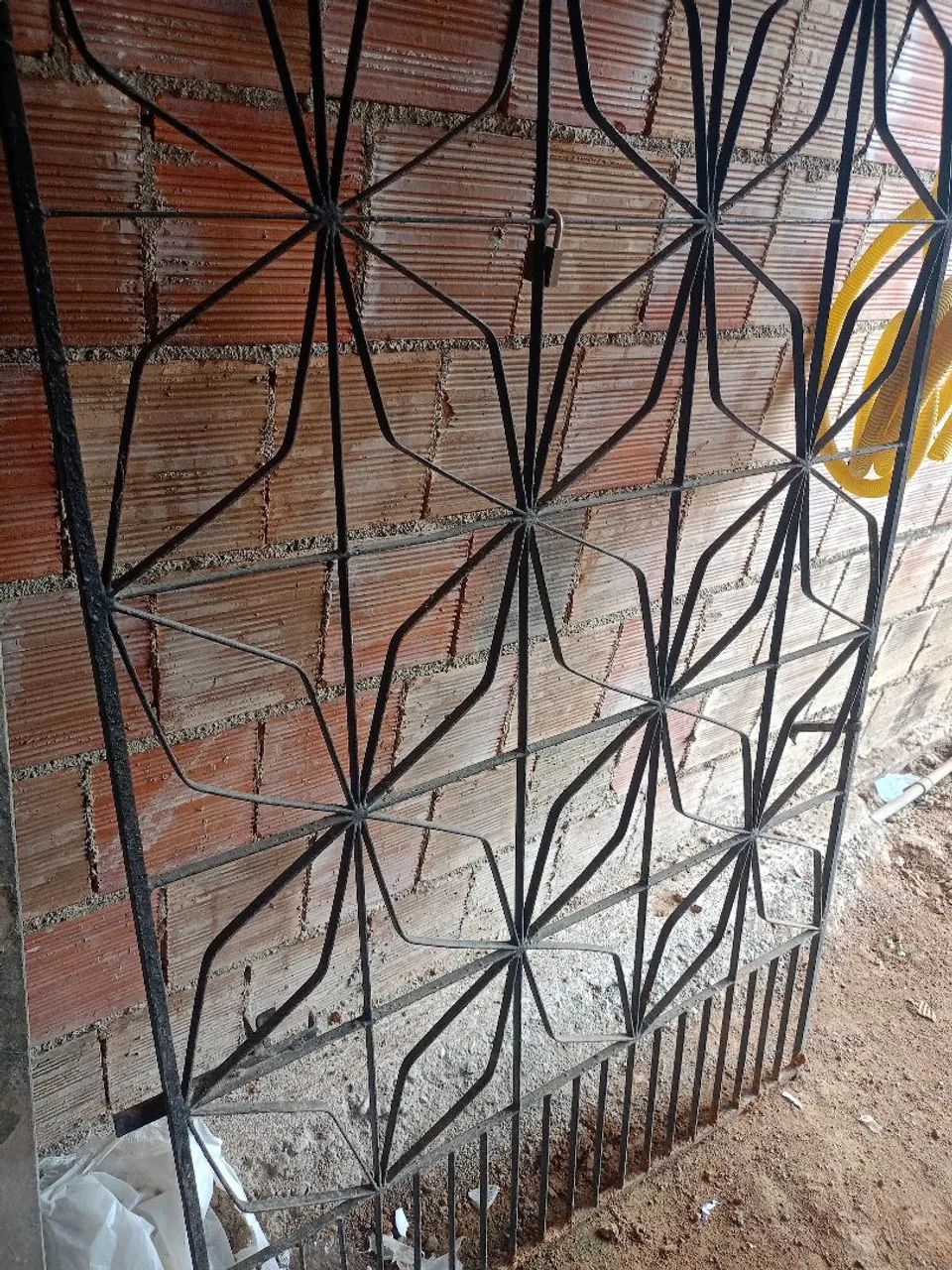 Grade em perfeito estado - Foto 2