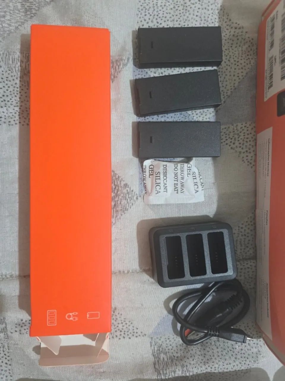 Drone DJI Tello Boost Combo TLW004 Usado - 3 Baterias e Hub de Carregamento - Foto 2