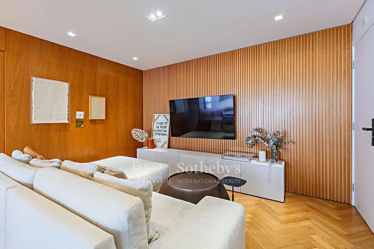 Apartamento mobiliado com design assinado e living integrado e iluminado - Foto 2