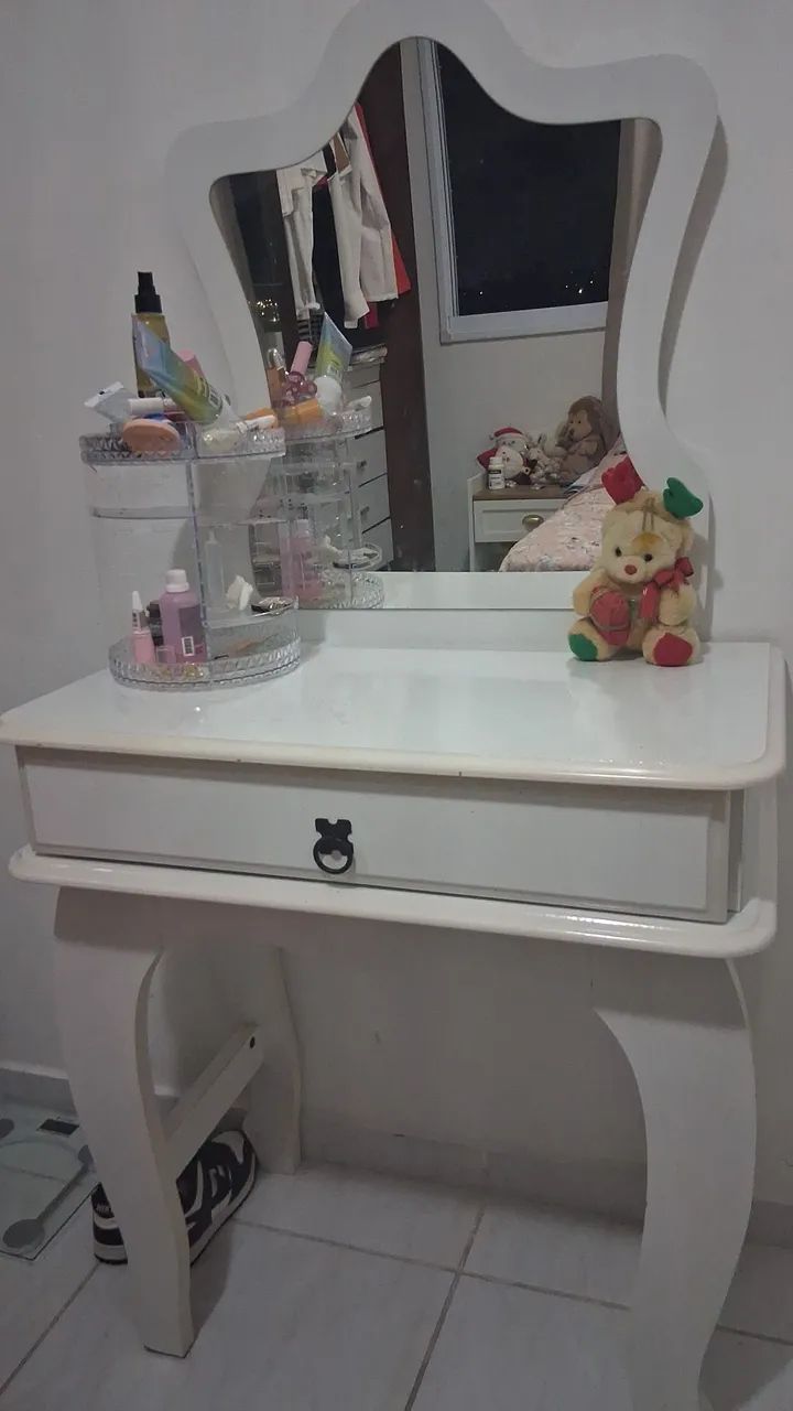 Vendo penteadeira em bom estado 