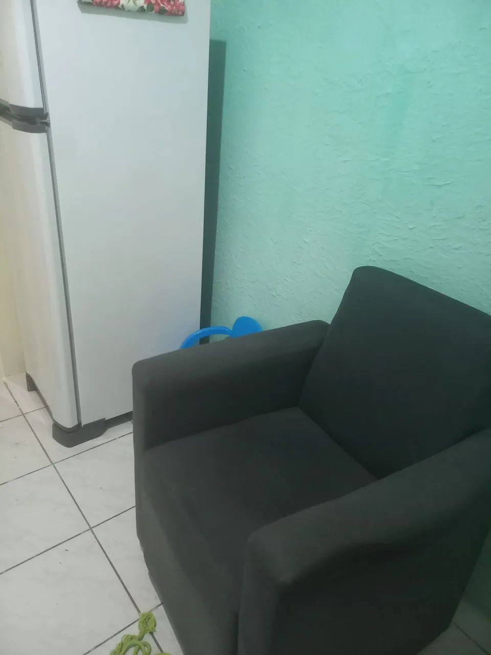 Potrona pequena no precinho - Foto 2