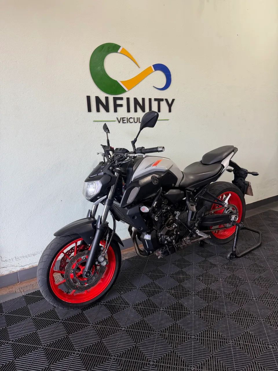 YAMAHA MT07 MT-07  - Foto 3