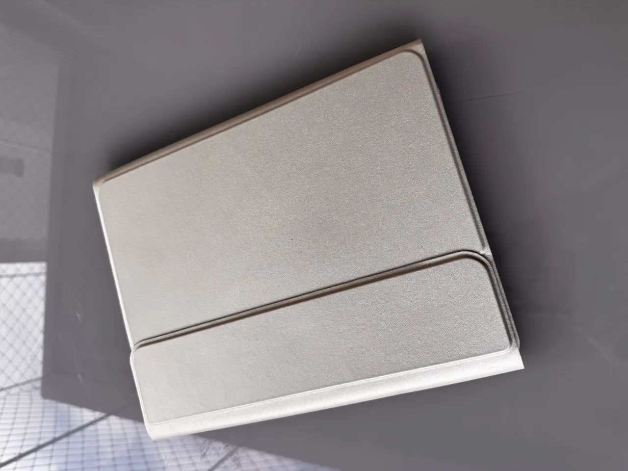 Capa para ipad/tablet com teclado  - Foto 2