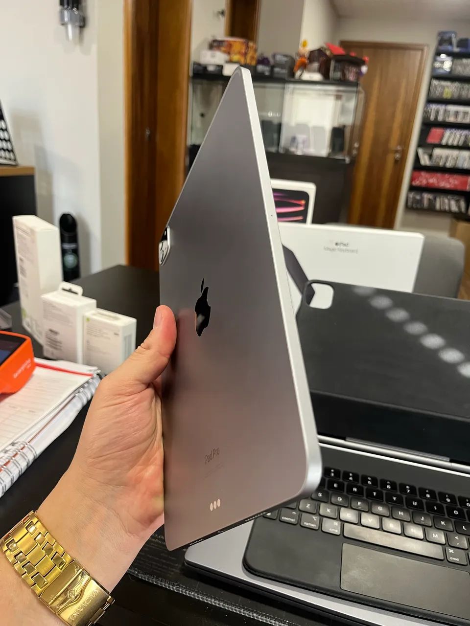 iPad Pro m2 Magic Keyboard  - Foto 3