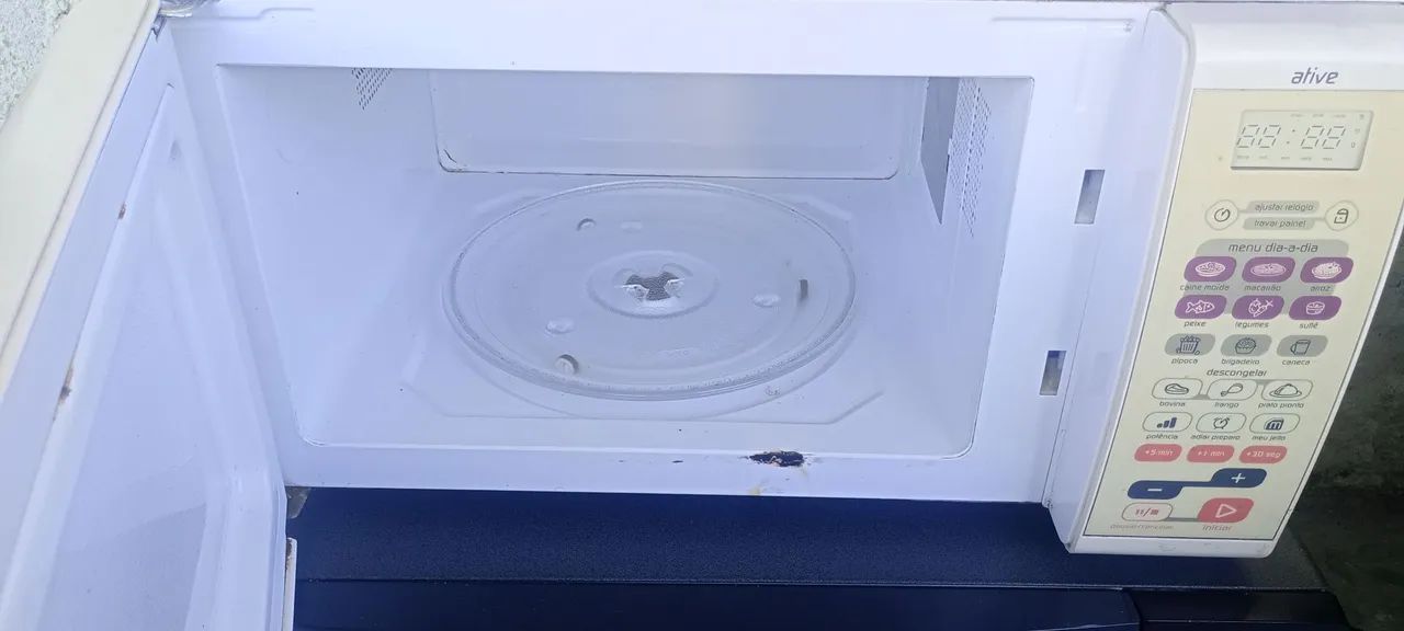 Vendo este microondas Brastemp  - Foto 2