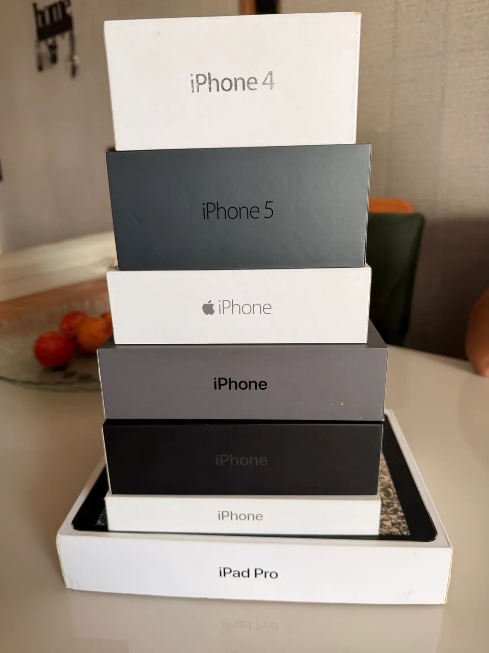 Caixas (V A Z I A S ) iPhone e iPad 