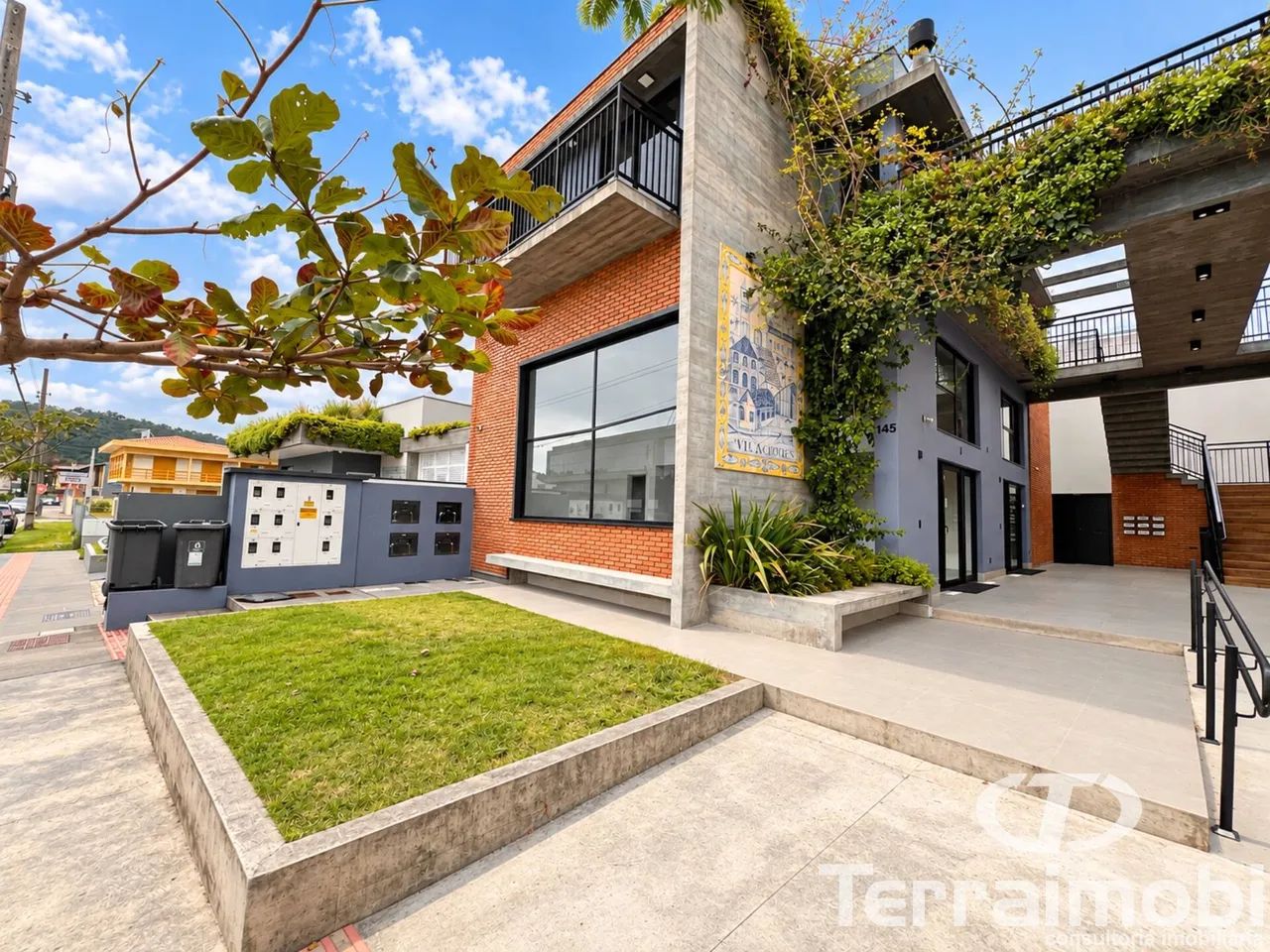 Sala comercial com 85m² para locação anual- Centro, Garopaba/SC