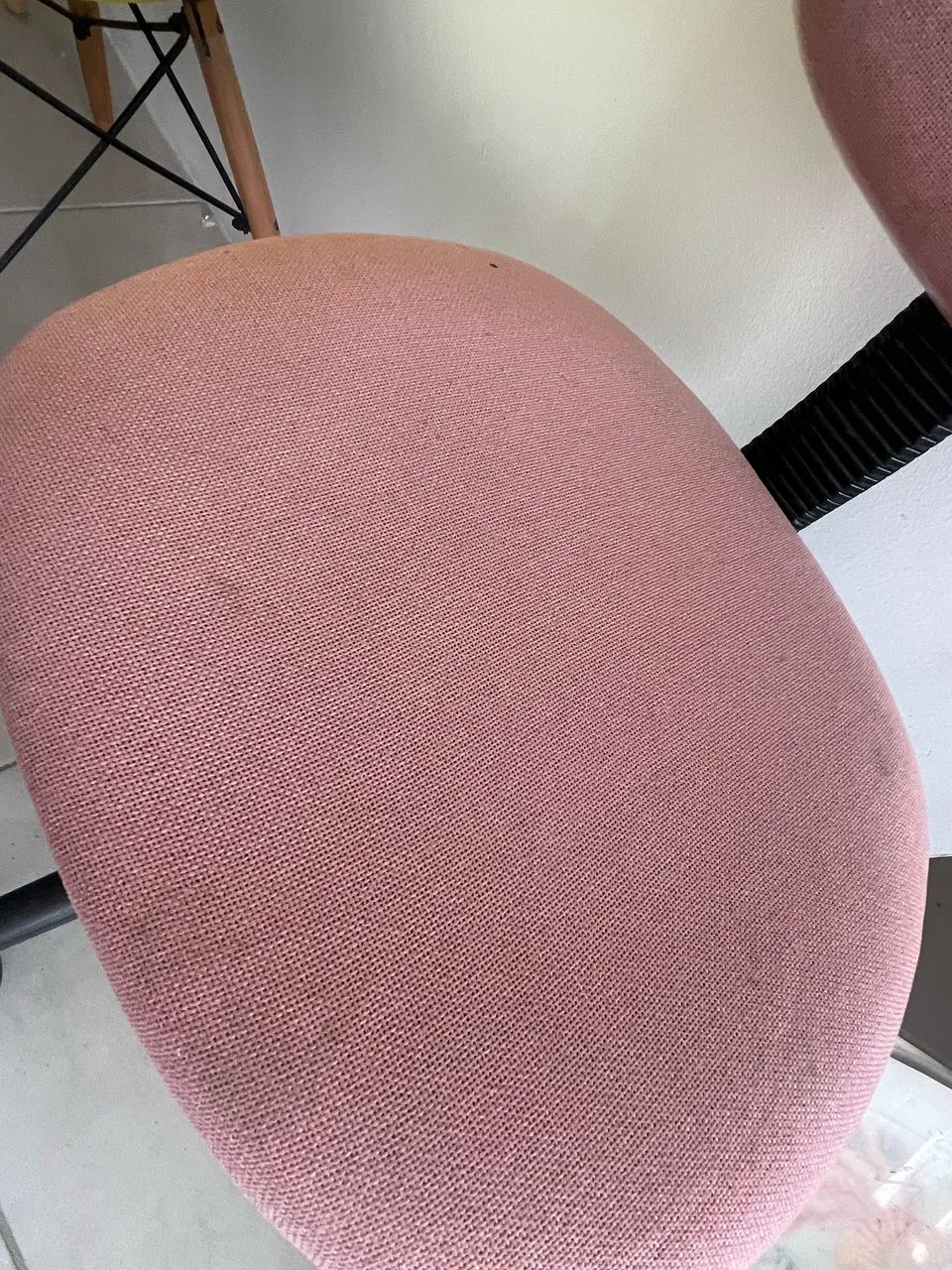 Vendo cadeira de escritorio - Foto 4