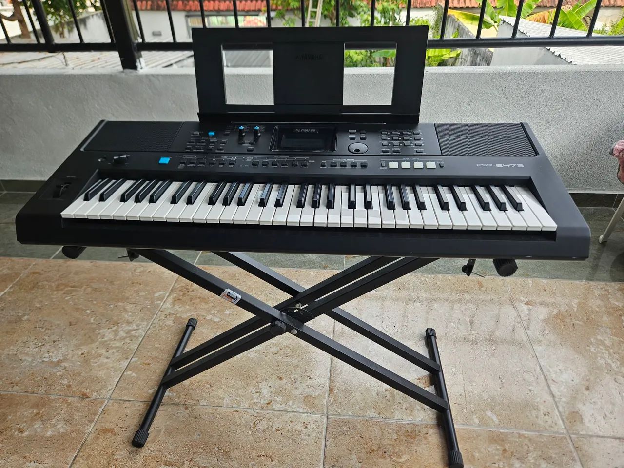 Teclado Yamaha PSR- E473