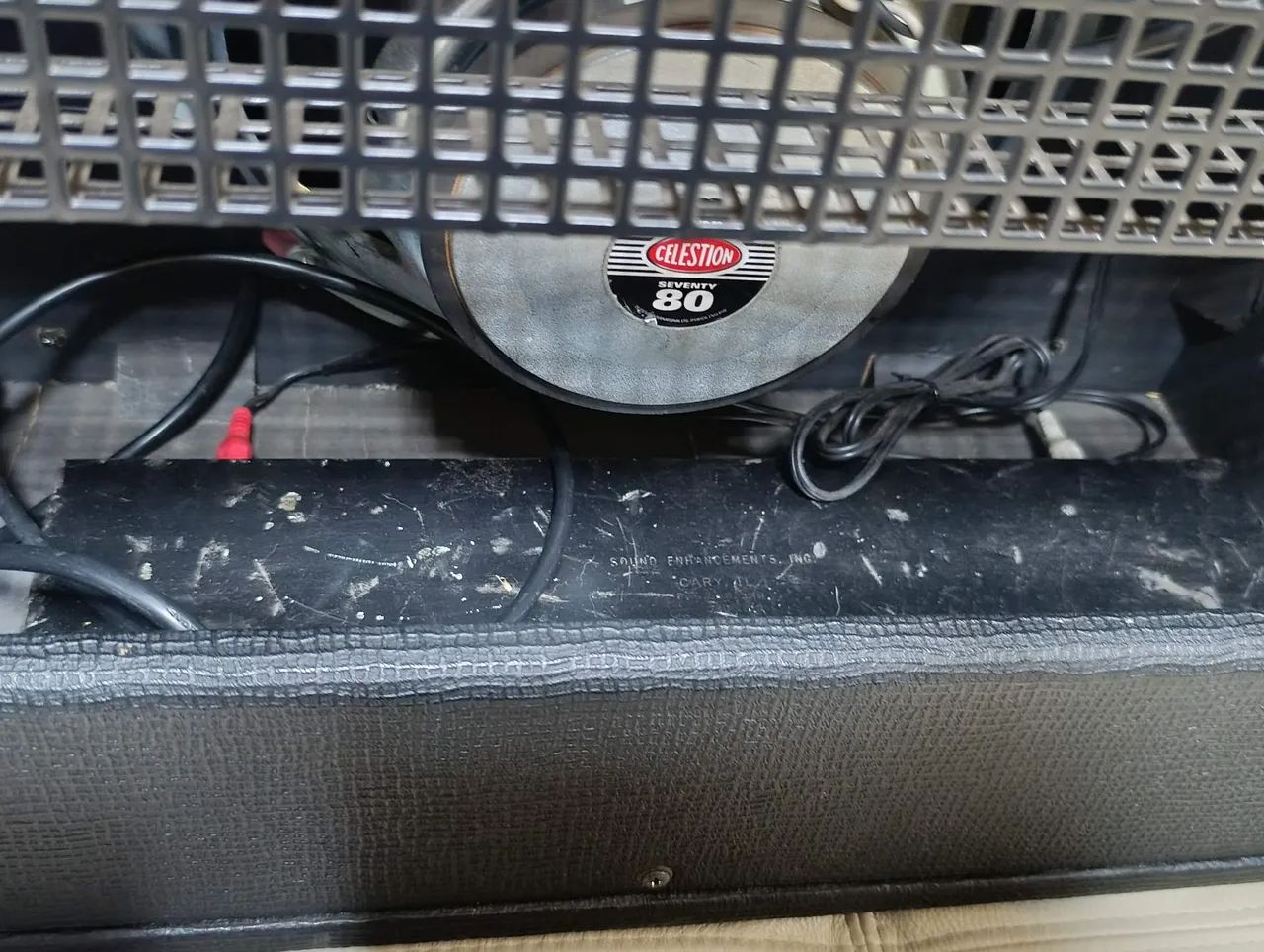 Amplificador Laney LC30 valvulado - Foto 4