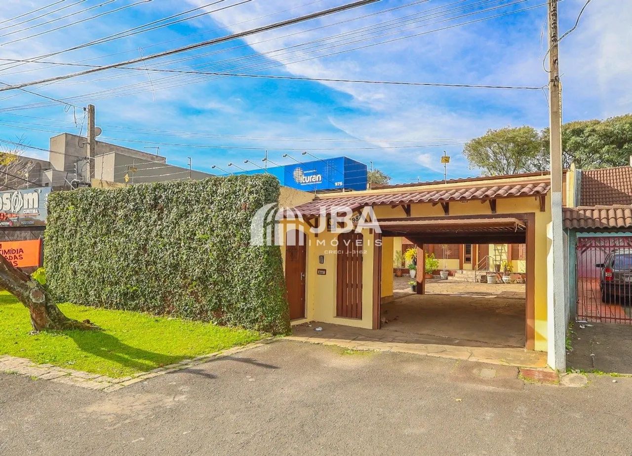 CASA COM ELEVADOR NO JARDIM DAS AMÉRICAS