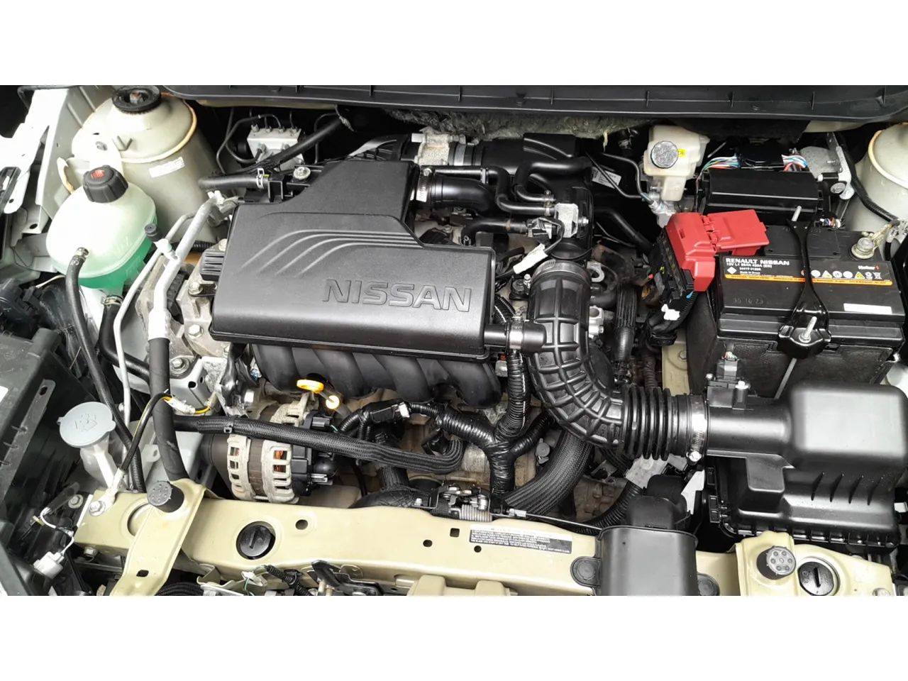 Nissan Kicks Sense 1.6 16V Flex Aut., foto 14 de 16