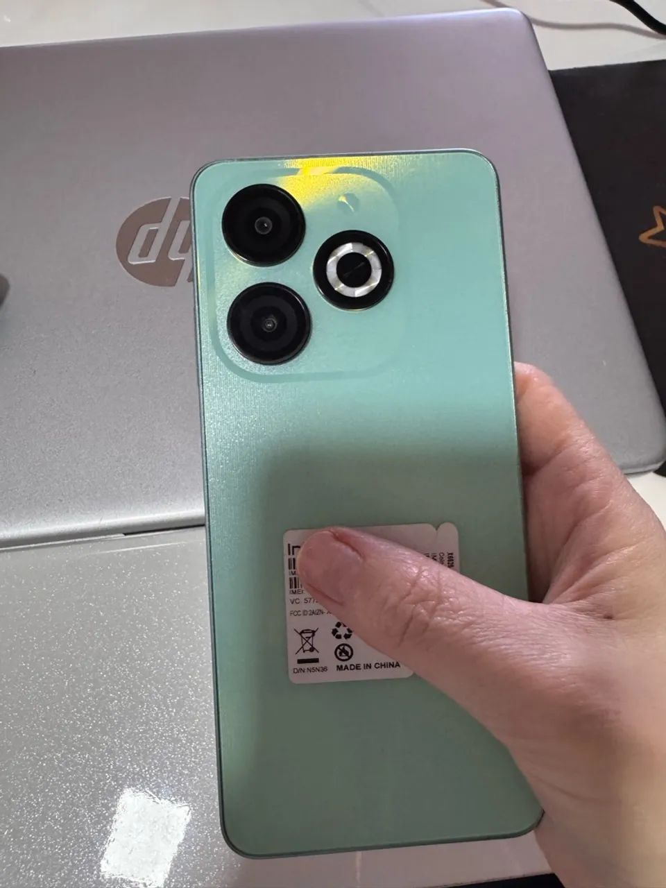 Vendo celular menos da metade do preço em estado de novo - Foto 3