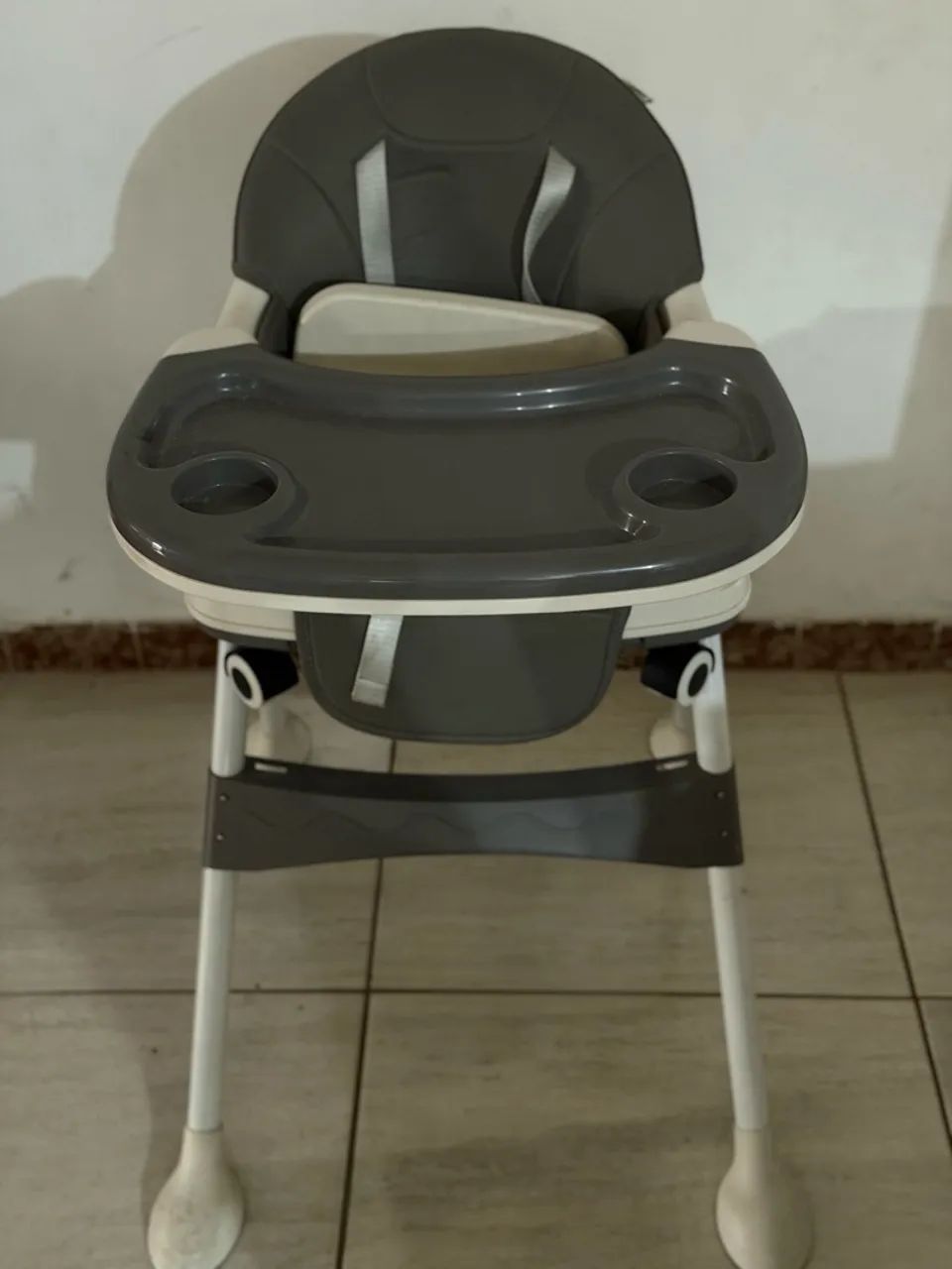 Cadeirinha de alimentação
