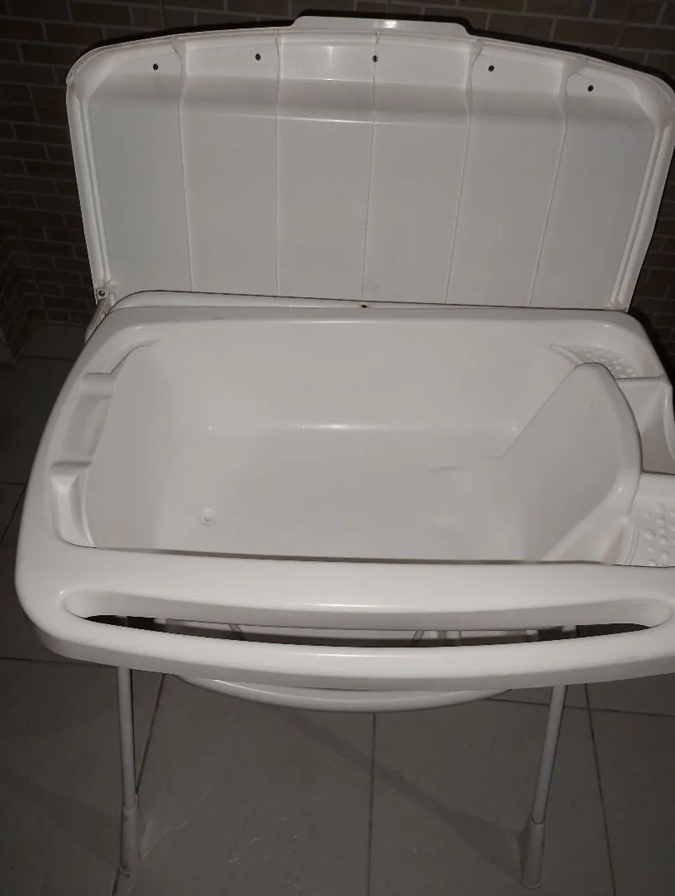 Banheira com suporte e trocador - Foto 3