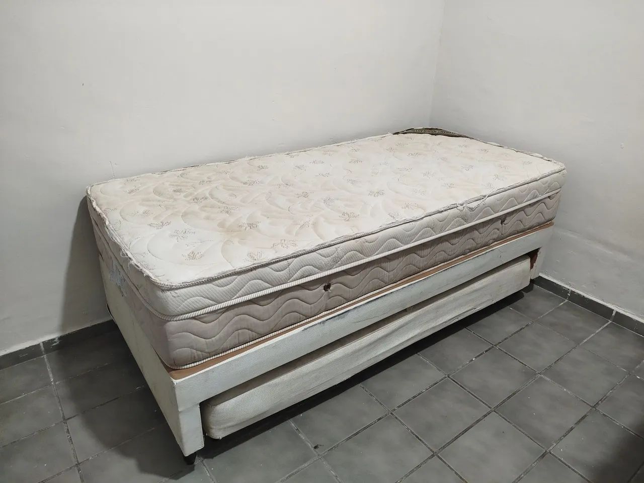 Cama box solteirão 88 x 1,88 c/ auxiliar 