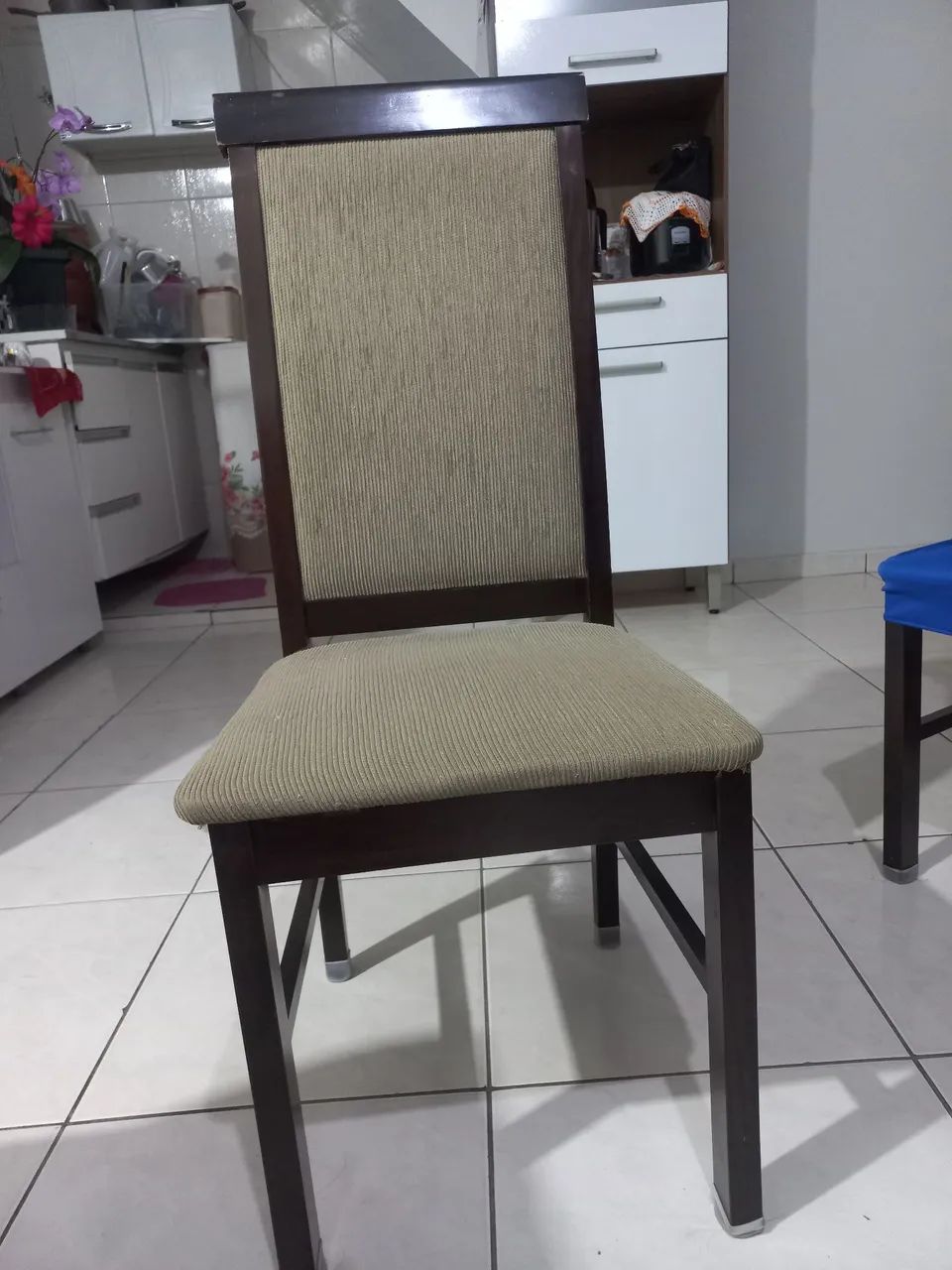 Vendo Mesa com 6 cadeiras  - Foto 3