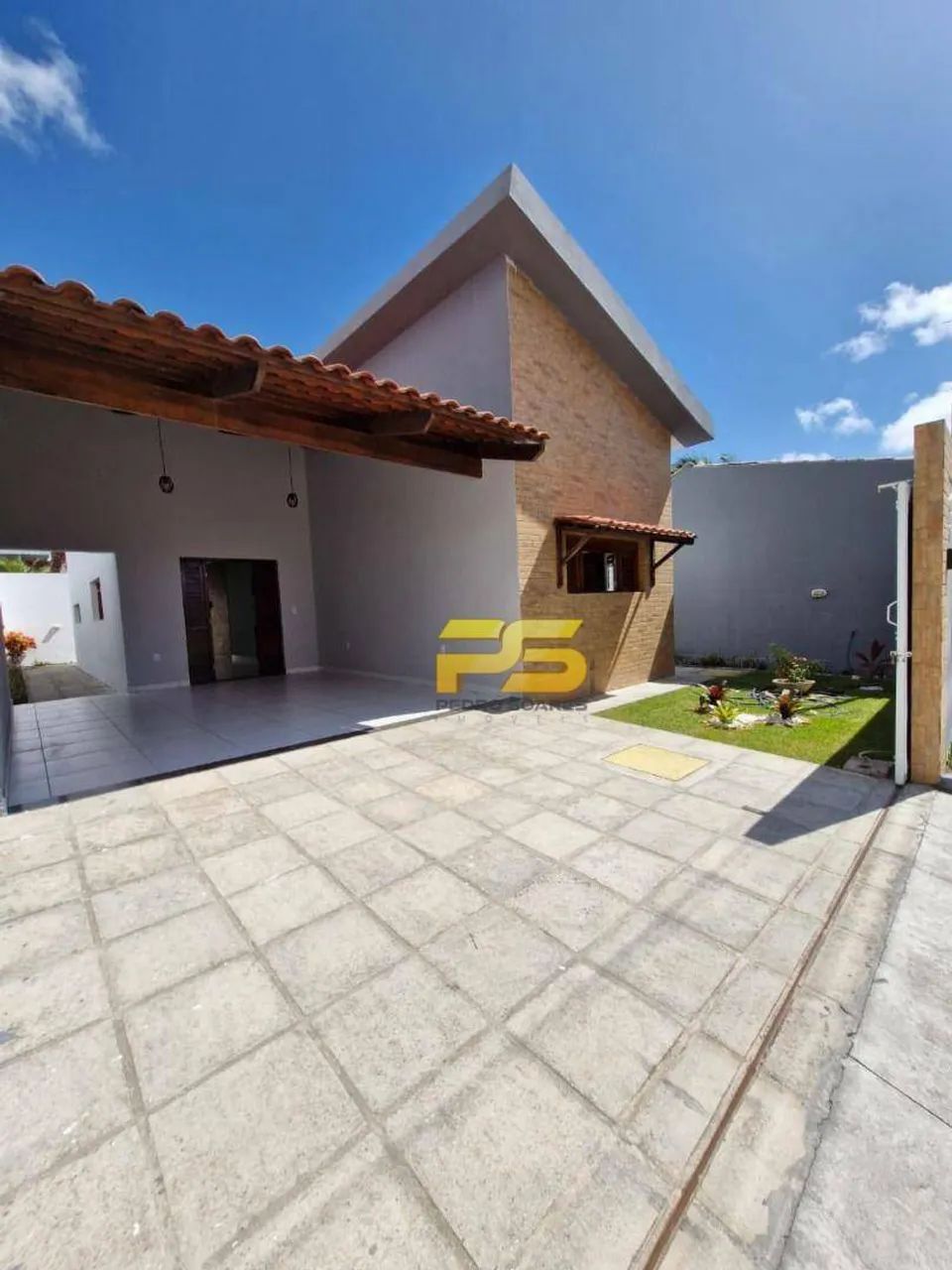 CASA À VENDA EM PARATIBE  NOVA MANGABEIRA
