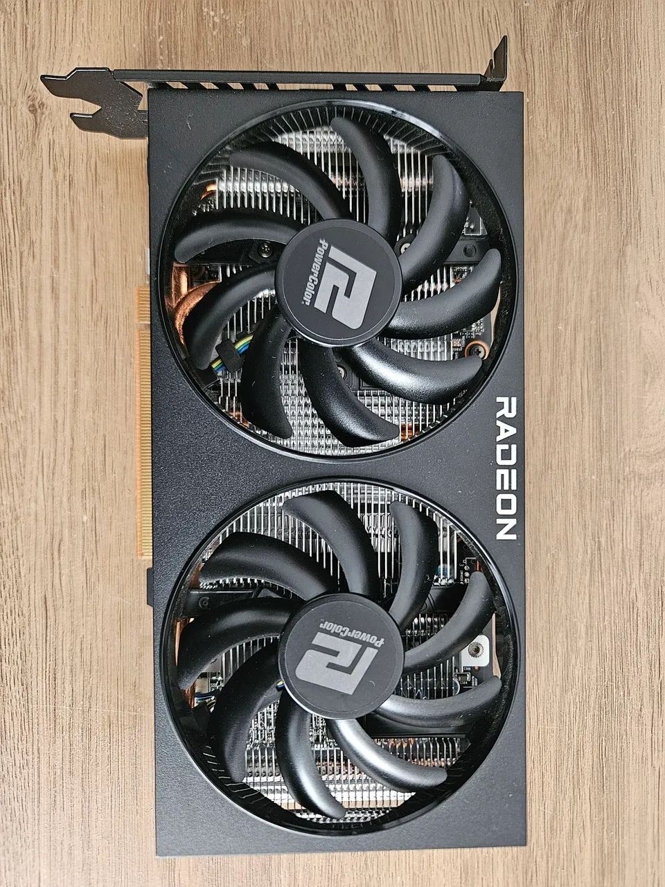 Radeon RX 7600 Powercolor 8gb - Foto 5