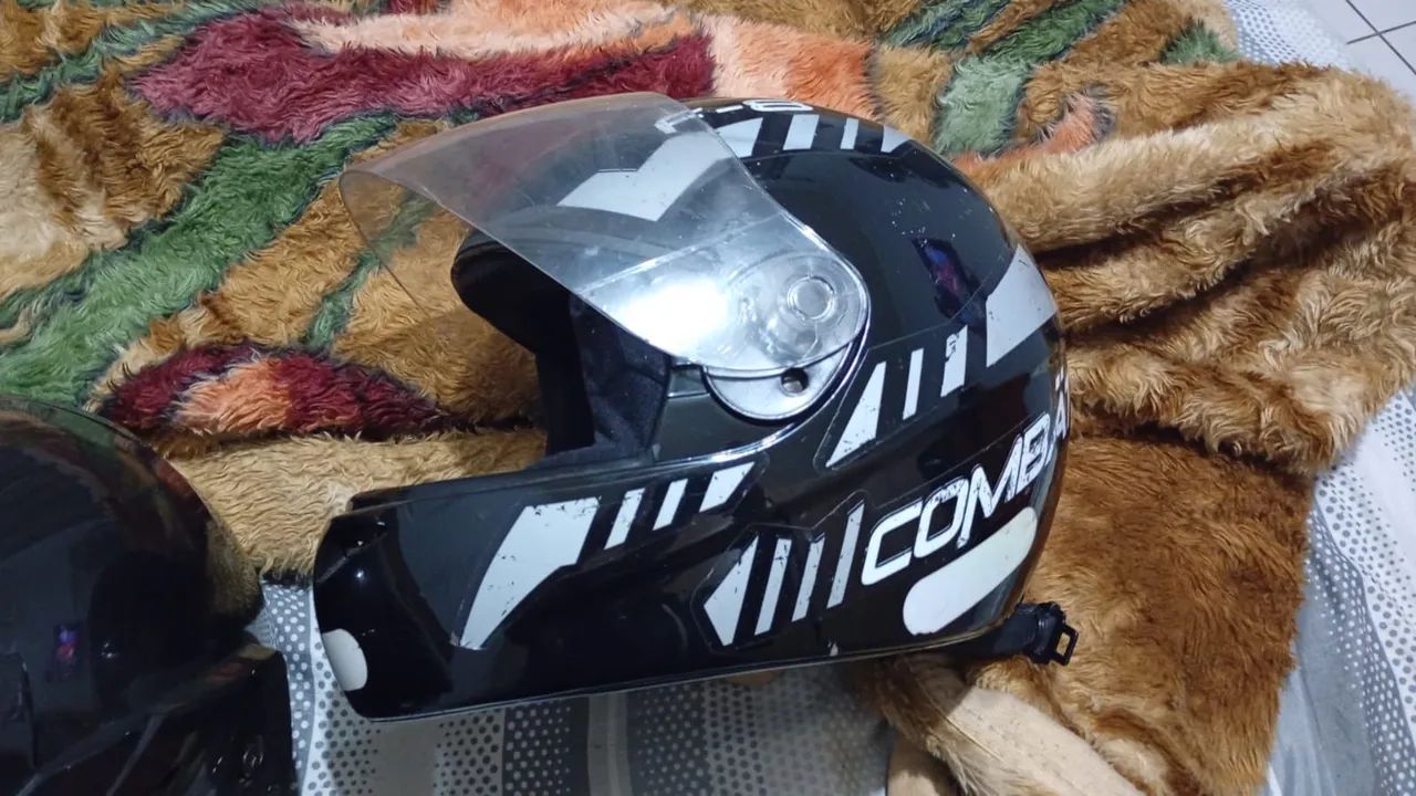 Capacete de trilha e um normal  - Foto 5