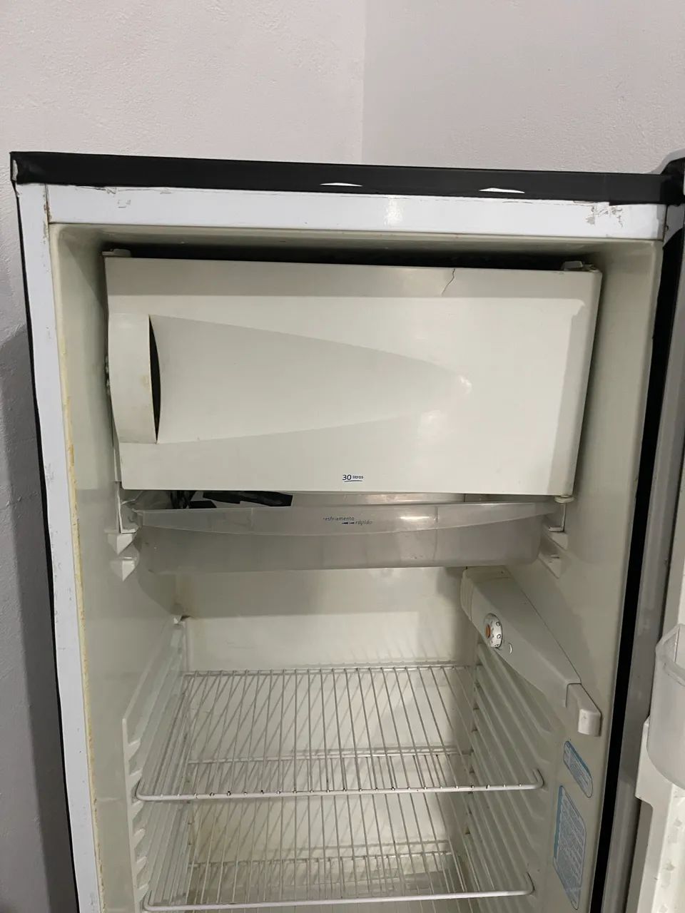 Geladeira seminova Dako  - Foto 3