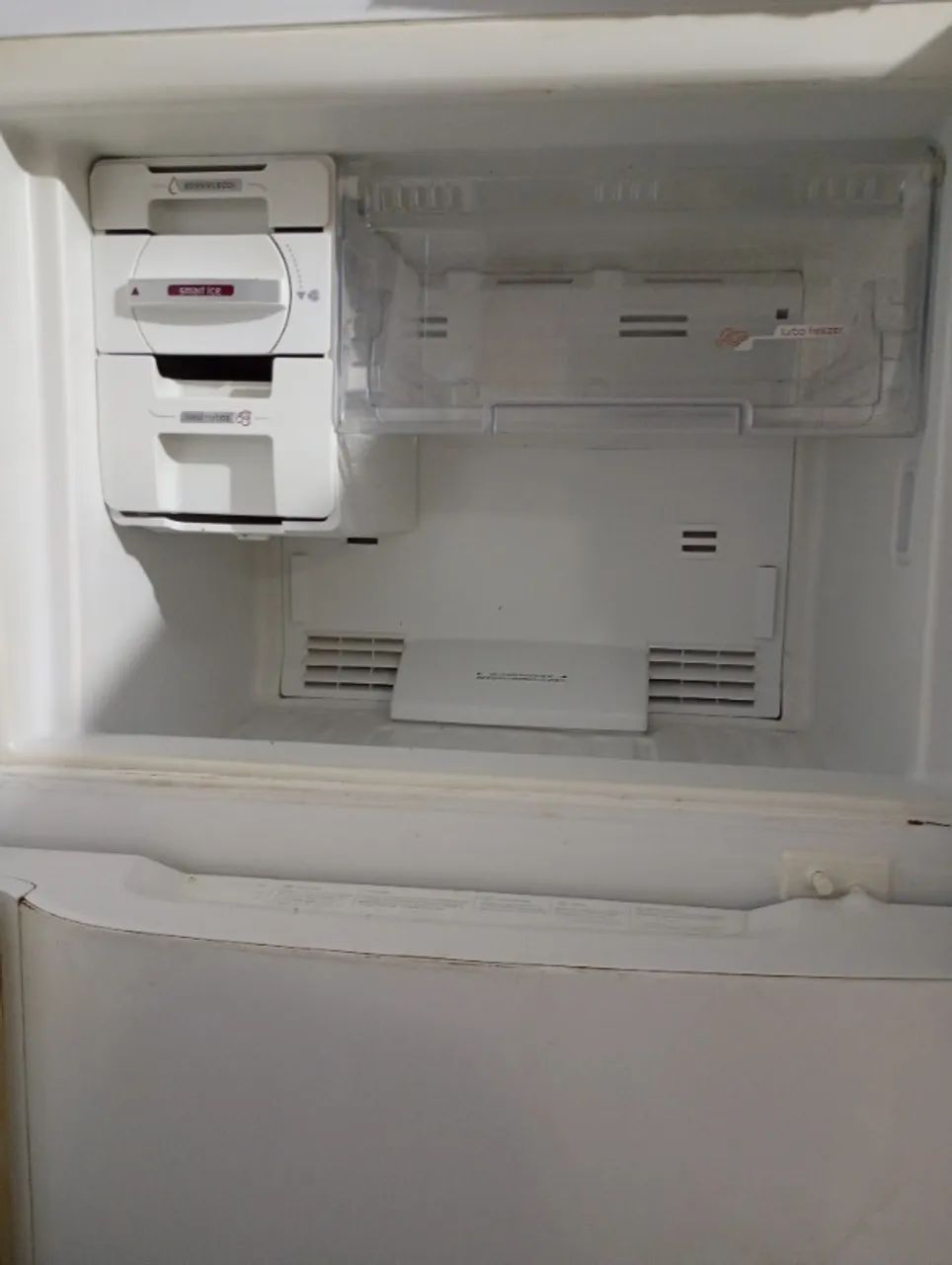 Geladeira Eletrolux 409 litros - Foto 6