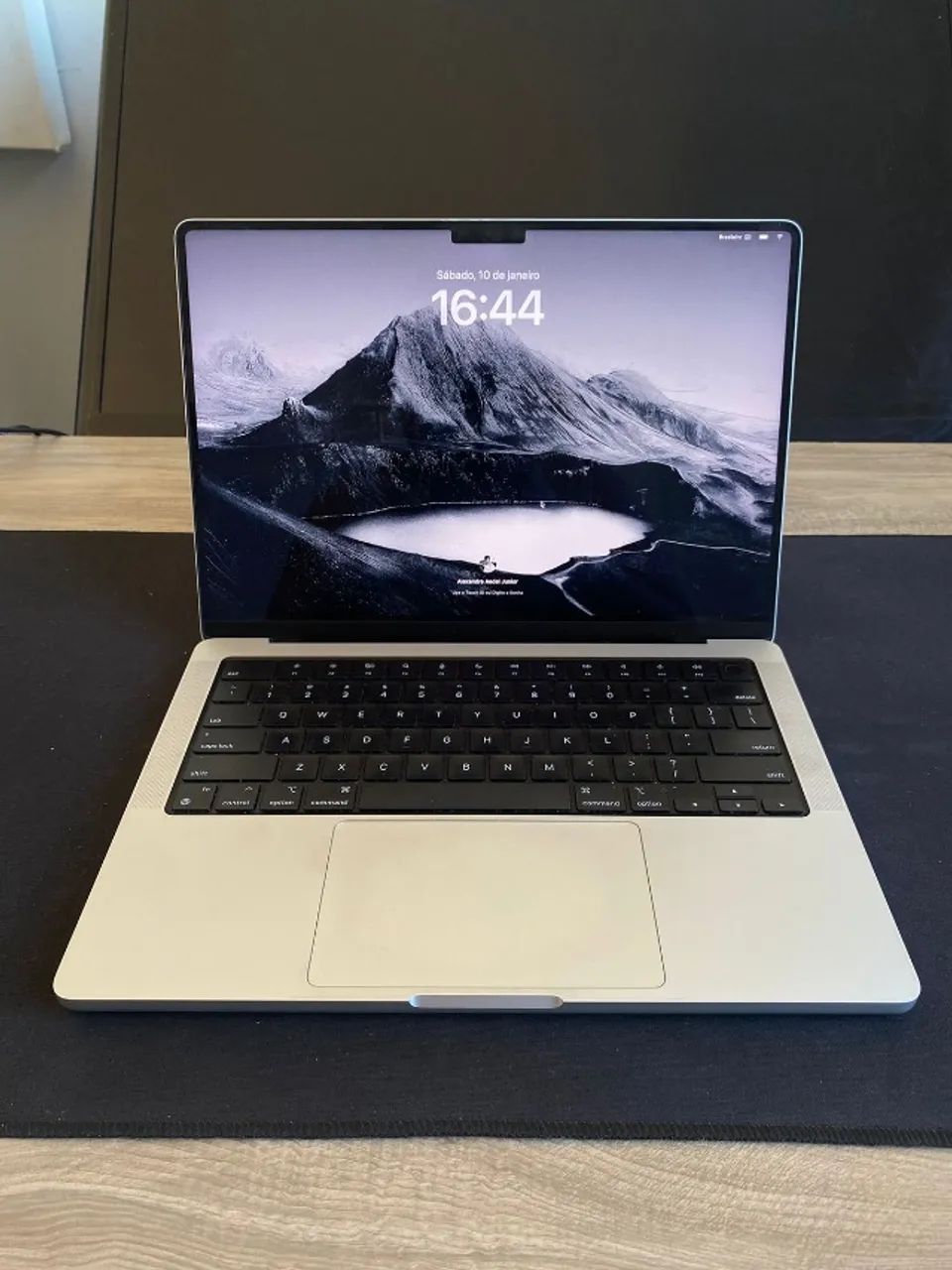 MacBook Pro M1 Pro メモリ16GB/SSD512 14インチ Apple notebook MacBook Pro (de 16 polegadas, Processador M1 Pro da