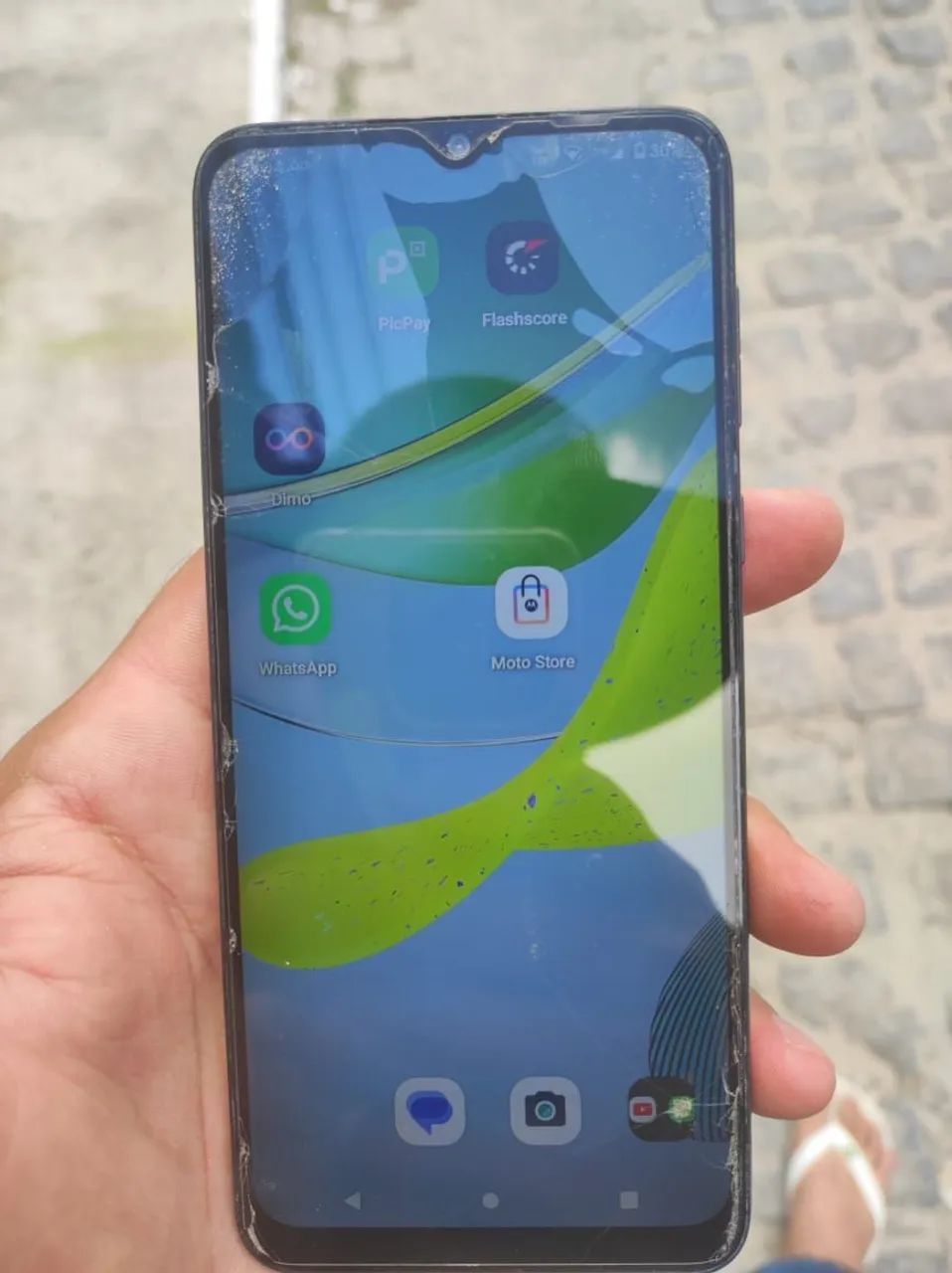 Vendo Celular Moto E13 , 64 GB - Foto 2