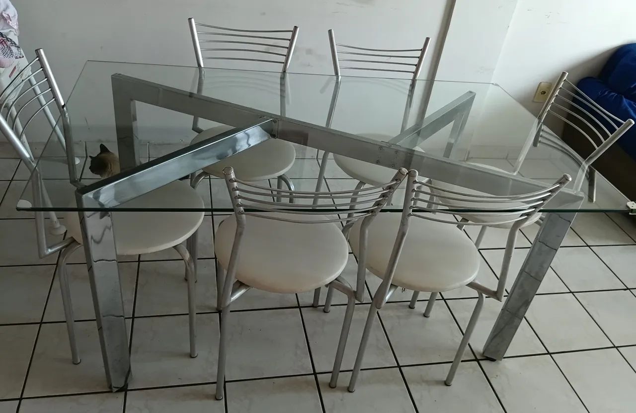 Vende-se mesa de vidro - Foto 3