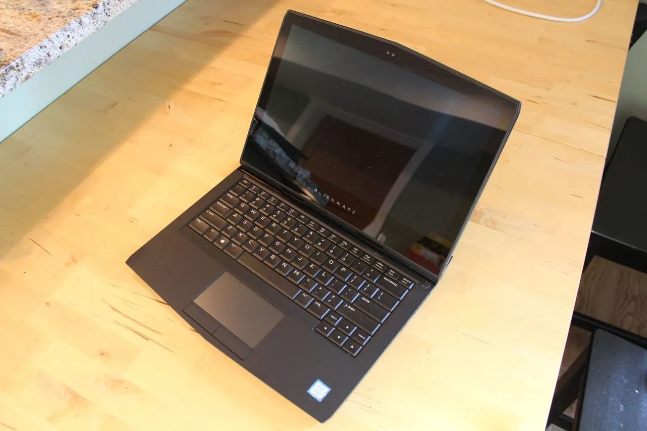 Alienware 13 R3 i7 Oled - Foto 2
