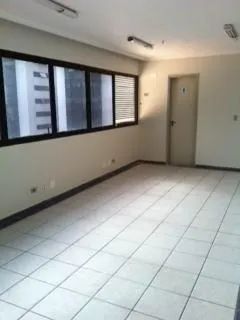 Sala Comercial à Venda na Saúde