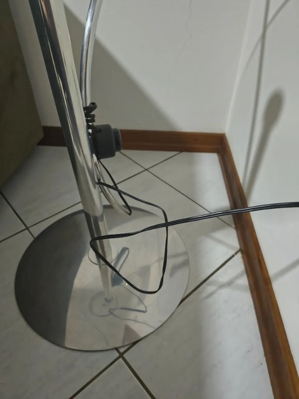 Mesa de canto com luminária  - Foto 2