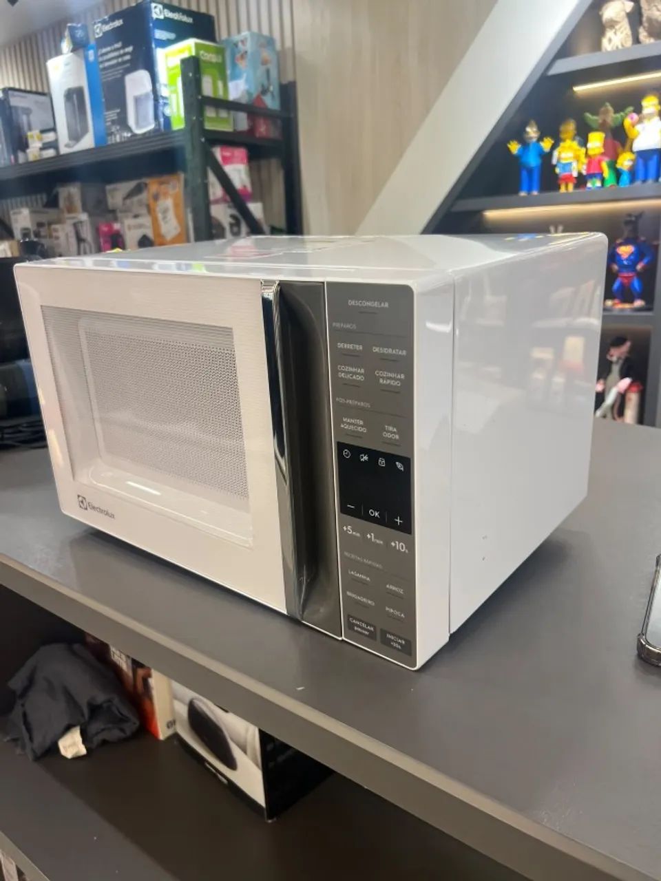Micro-ondas Electrolux 23L 