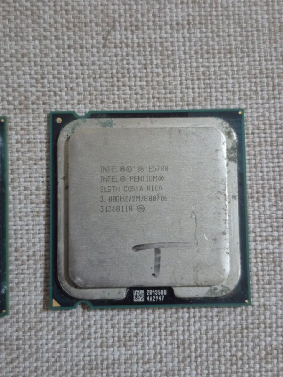 DOAÇÃO - Lote com 5 Processadores Intel LGA 775 - Foto 5