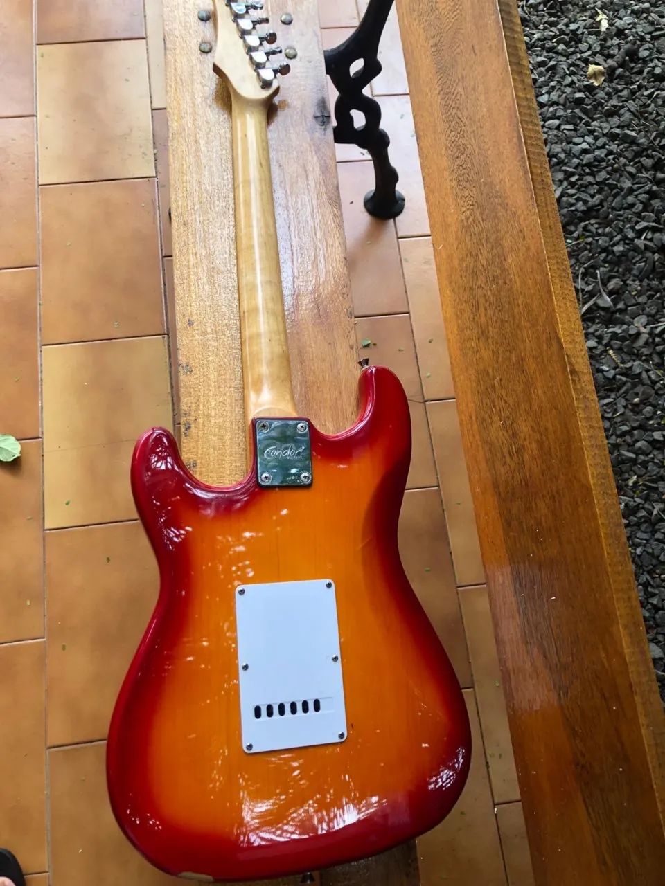 GUITARRA CONDOR  - Foto 2